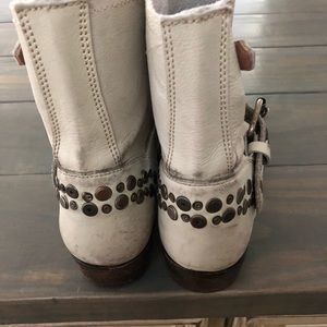 Ashitalia distressed boots